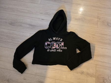 Schwarz Kapuzenpullover YFK Grösse 146/152 guter Zustand