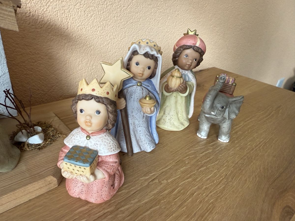 Toutes les décorations: Wunderschöne Goebel Krippe mit Figuren – D'occasion à Sarmenstorf par Nathaliie_21 3