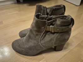 Graue Stiefel Gr. 40
