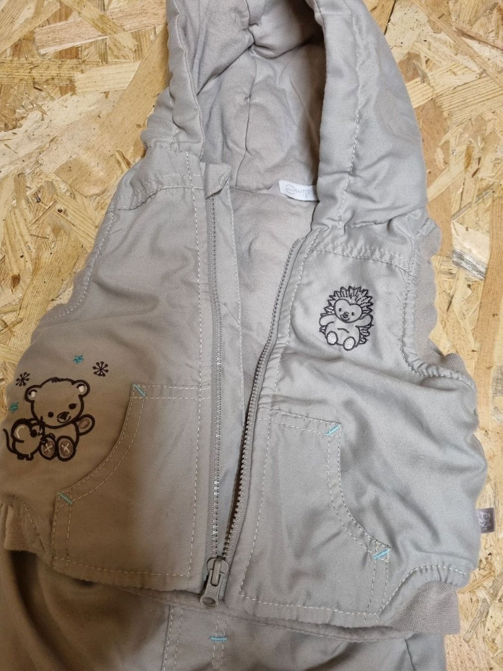 Lotti & Set di vestiti: Baby Weste Hose Set Igel 62 – Nuovo (secondo la descrizione) da Berg TG venduto da lisboa.sky 1