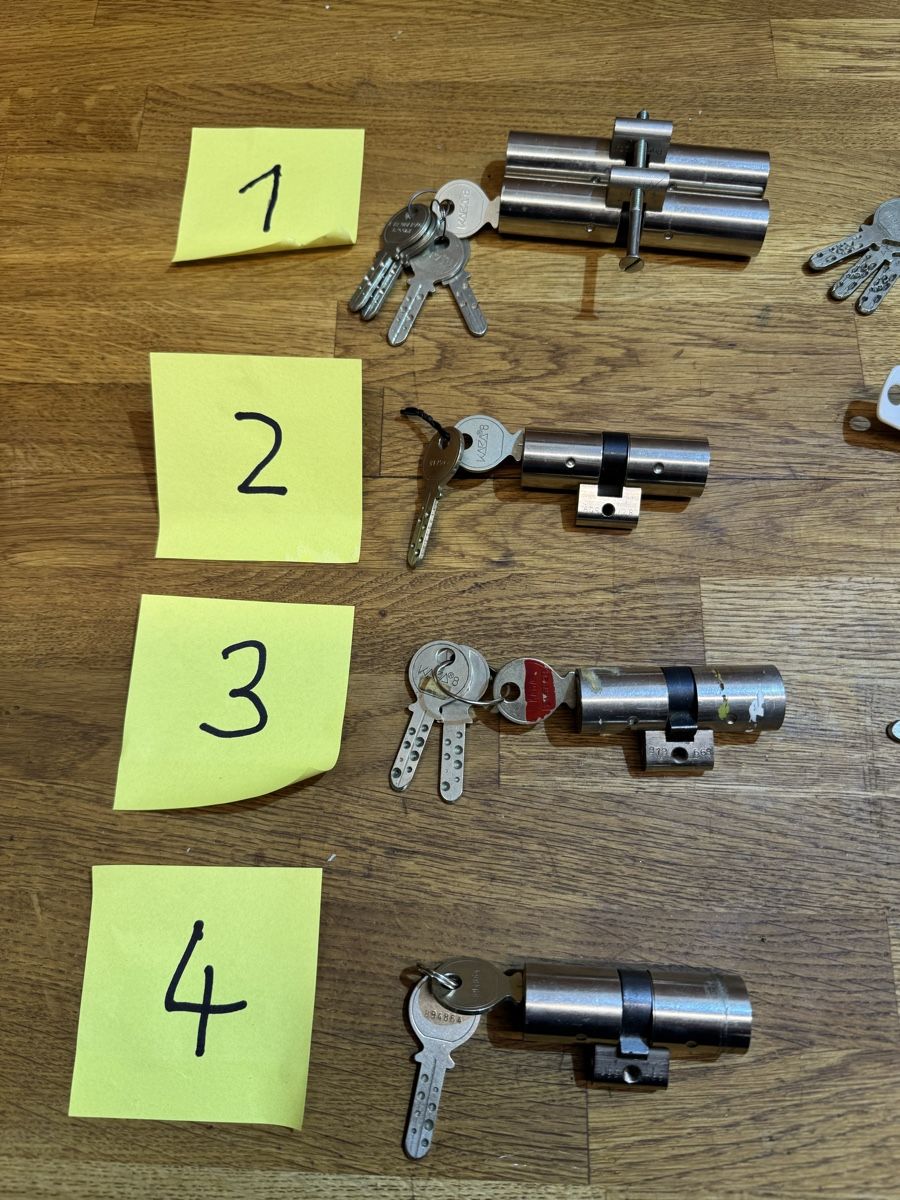 Cadenas: Schliesszylinder diverse – D'occasion à Männedorf par aristoteles59 1