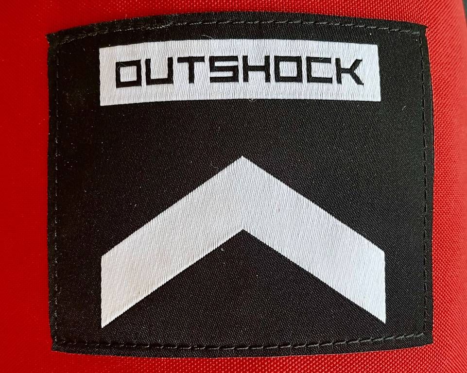 Boxsäcke: Outshock Boxsack mit Boxhandschuhen in Kindergrösse – Gebraucht aus Frauenfeld von michelle83