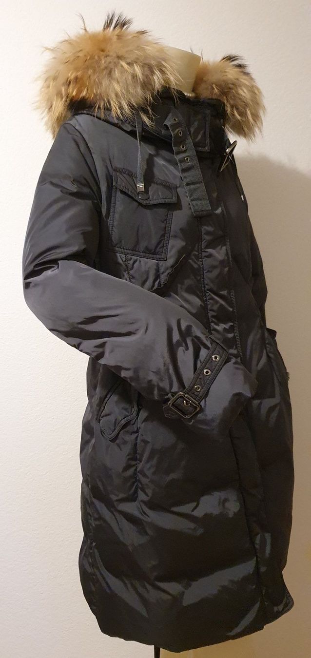 Moncler Cappotti: MONCLER Daunenmantel gr 4 antrazit – Usato da Niederbipp venduto da fashionfuchs 1