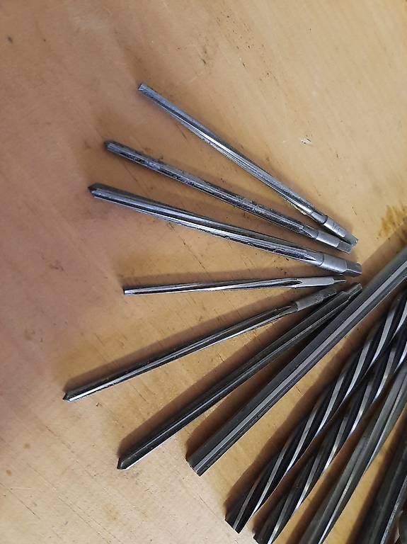 Tutti gli attrezzi: Lot konische Reibahlen – Usato da Münsingen venduto da sttech 1