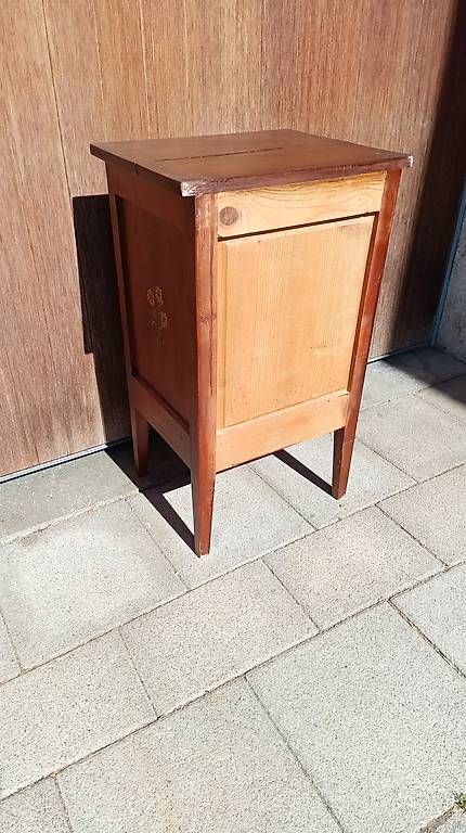 Comodini: Table de chevet peinte main / Handbemaltes Nachttischchen – Usato da Schmitten FR venduto da Sissad 3