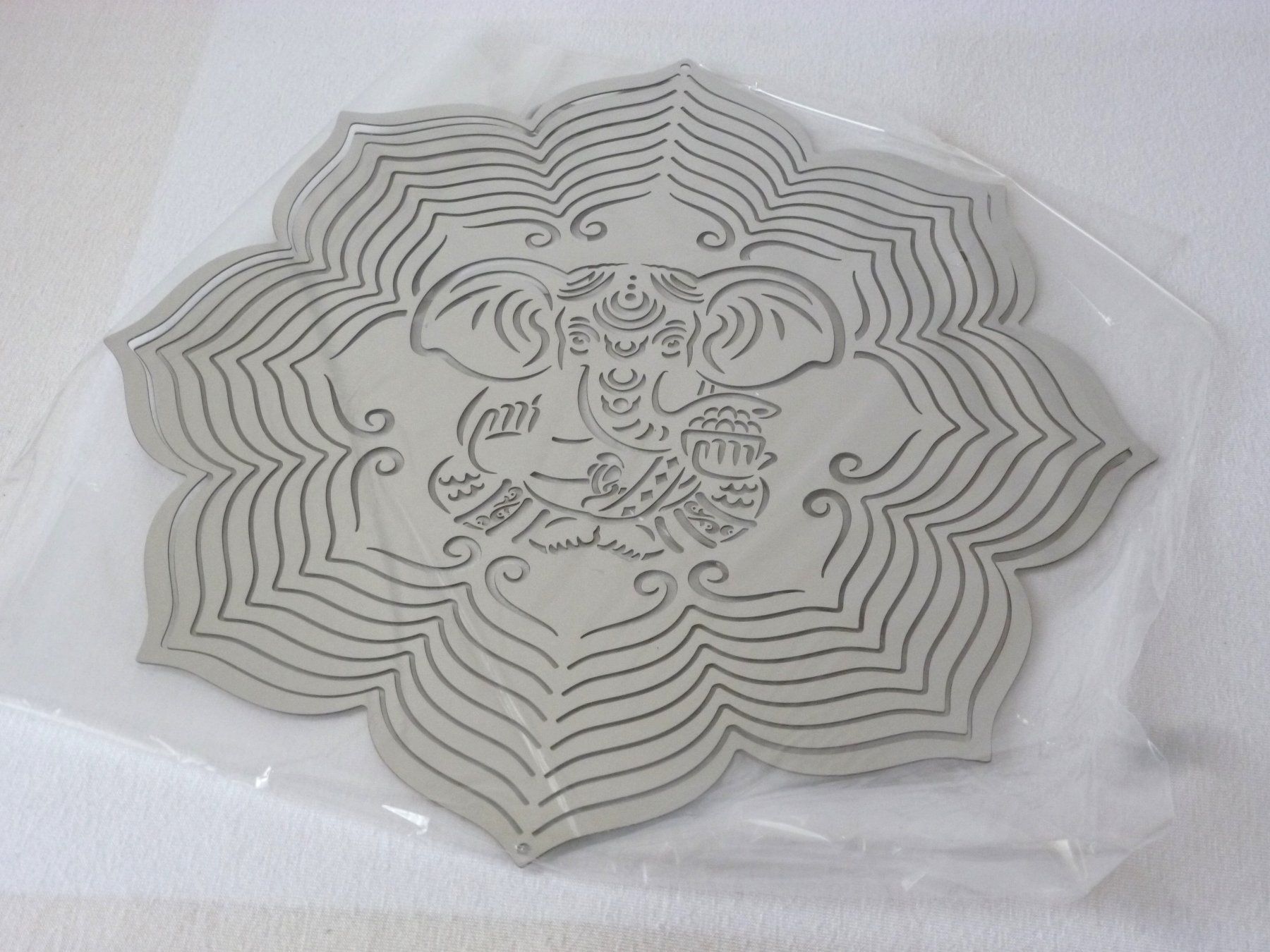 Altro in Decorazioni & Accessori: Mobile - Ganesha im Lotus 25 cm – Nuovo e nell'imballaggio originale da Mauren venduto da Yeelen 1