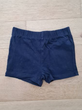 Short bébé 18M Taille 86