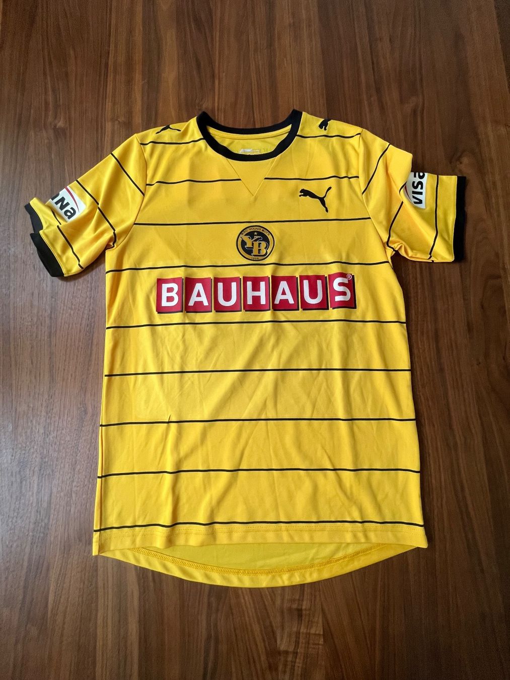 Puma Scarpe, pantaloni & magliette da ginnastica: BSC Young Boys Kindertrikot – Usato da Näfels venduto da dom_9p7f