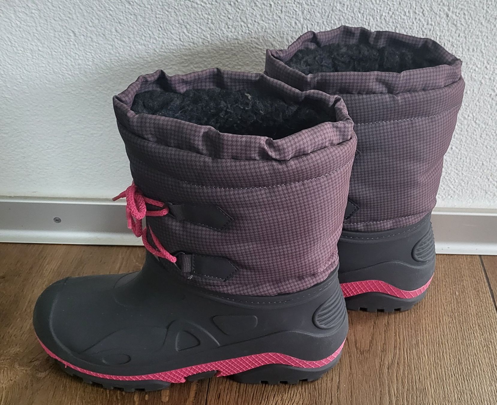 Scarpe per ragazze: Winterstiefel, Gr. 37 – Nuovo (secondo la descrizione) da Biberist venduto da Nicelotti