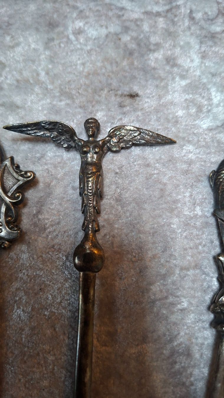 Couverts: 4 Anitke Fleischspiesse – D'occasion à Konolfingen par pri304 2