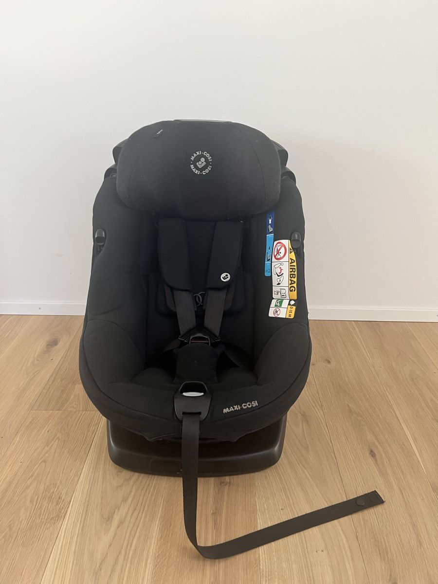 Maxi-Cosi Seggiolini per auto: Autositz Maxi-cosi AxissFix i-Size mit Isofix – Usato da Fahrwangen venduto da NicoleQRS 1