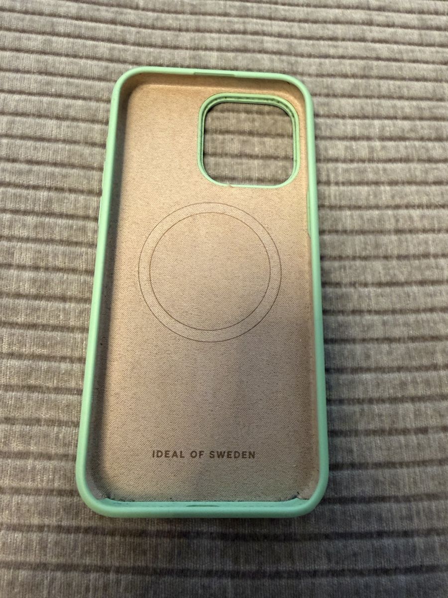 Apple Cover & Protezioni schermo: Iphone 15 pro max Hüllen – Usato da Schinznach Dorf venduto da ver_5ktz 8