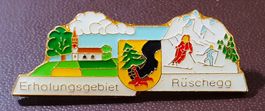 R696 - Pin Erholungsgebiet  Rüschegg mit Wappen Kirche & Ski