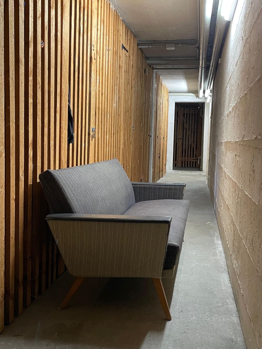 Divani: Modernes 2-sitzer Sofa – Usato da Zürich venduto da len_w6sg