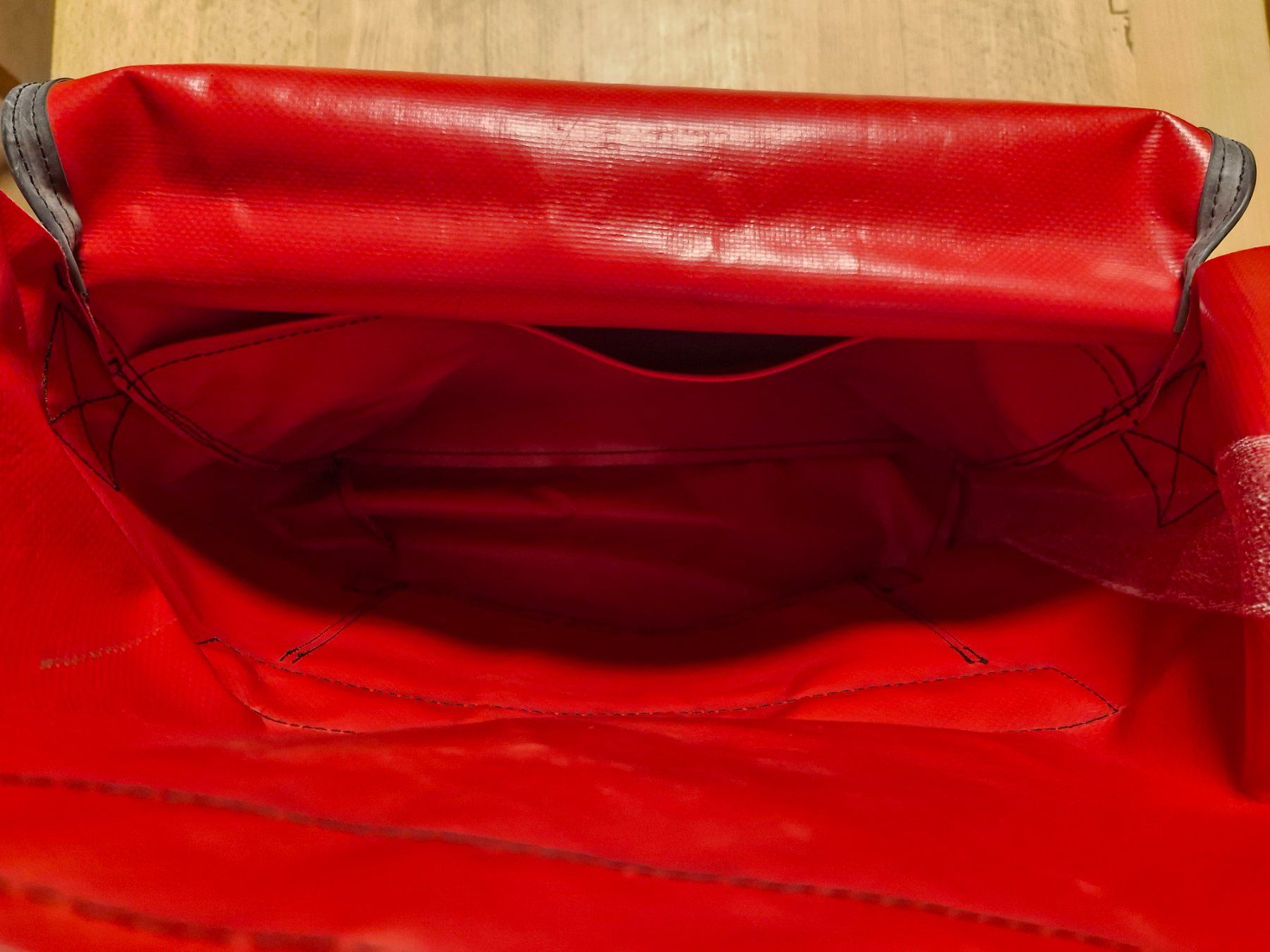 Freitag Borse: Rote Freitag Top Cat Tasche, EINFARB, ungebraucht – Usato da Wiesendangen venduto da enbtracked 4
