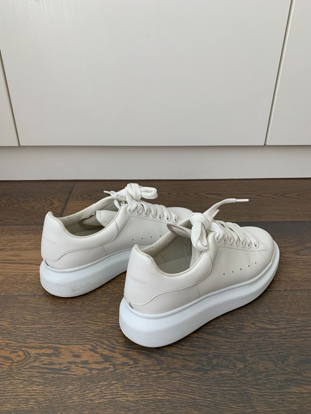 Alexander Mcqueen Scarpe da donna: Alexander McQueen Oversized Sneakers Gr. 39 – Usato da Zug venduto da Cobra.73 5