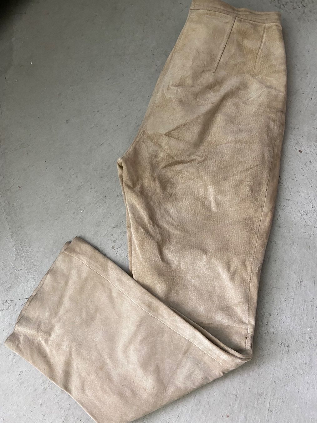 Pantaloni: Lederhose aus Velour beige – Usato da Zürich venduto da Eves.vintage.element 2