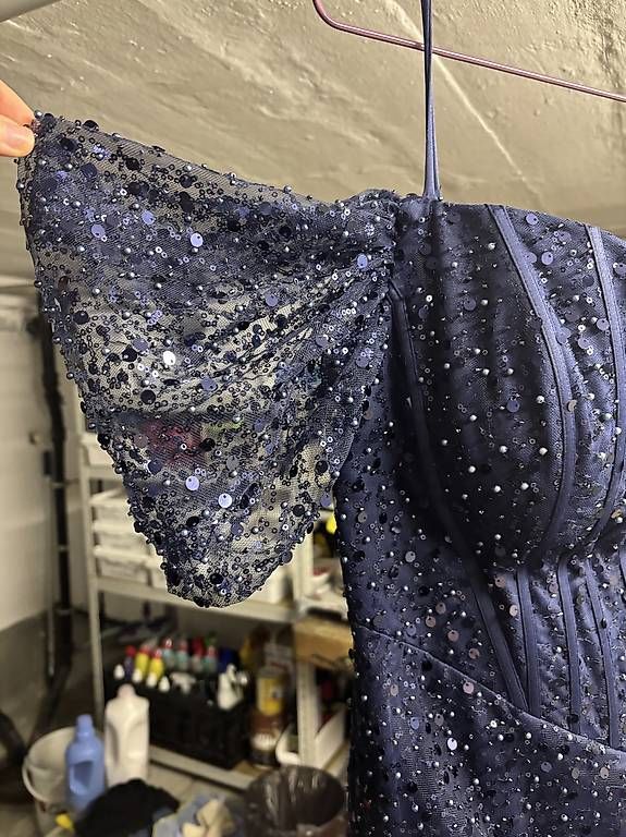 Vestiti: Abendkleid Grösse 44 – Usato da Näfels venduto da hano.degi 2