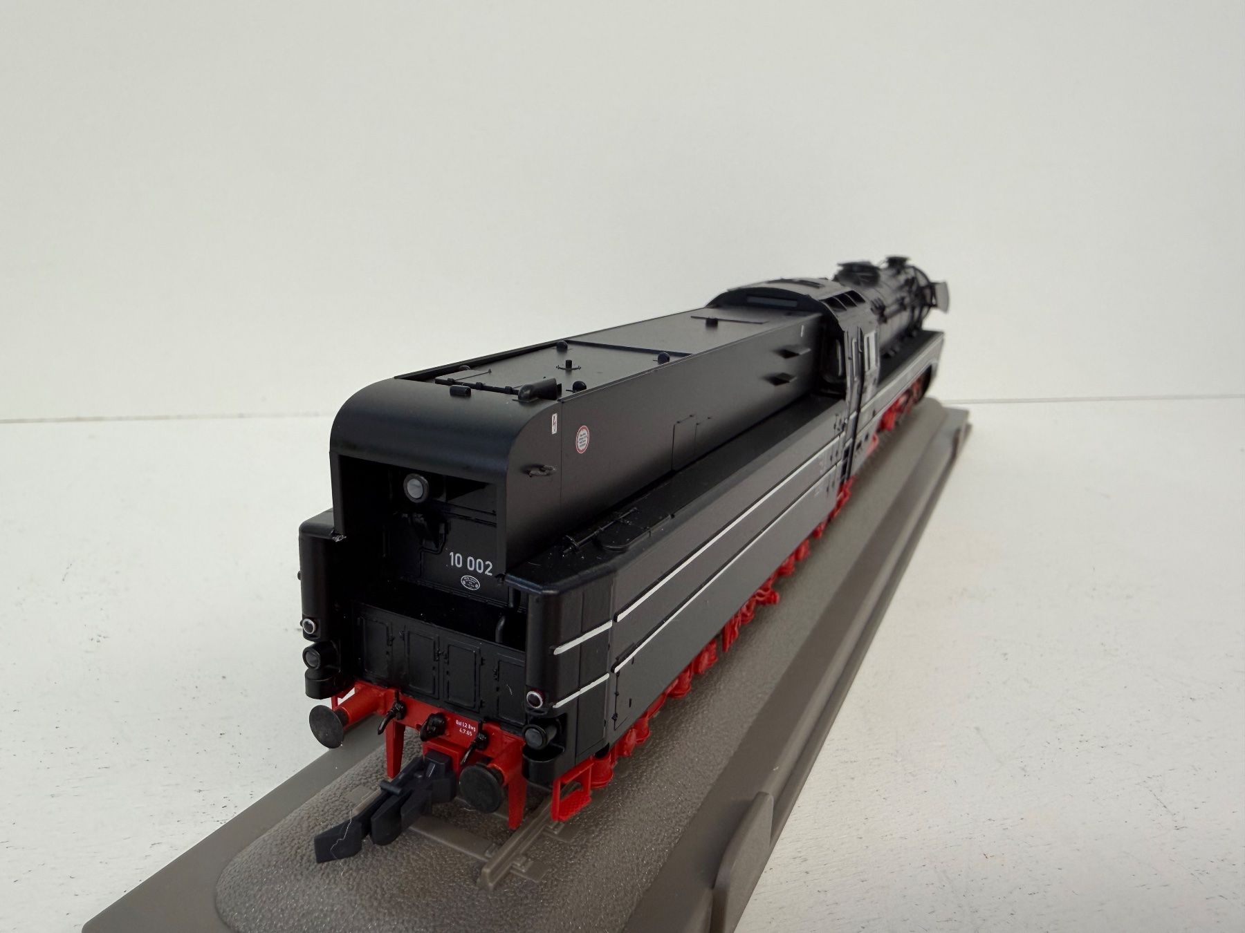 Roco Modellini di ferrovie: Roco H0 70191 Dampflok mit Schlepptender DB 10002 / Digital – Usato da Büsserach venduto da ModellbahnDepot 5