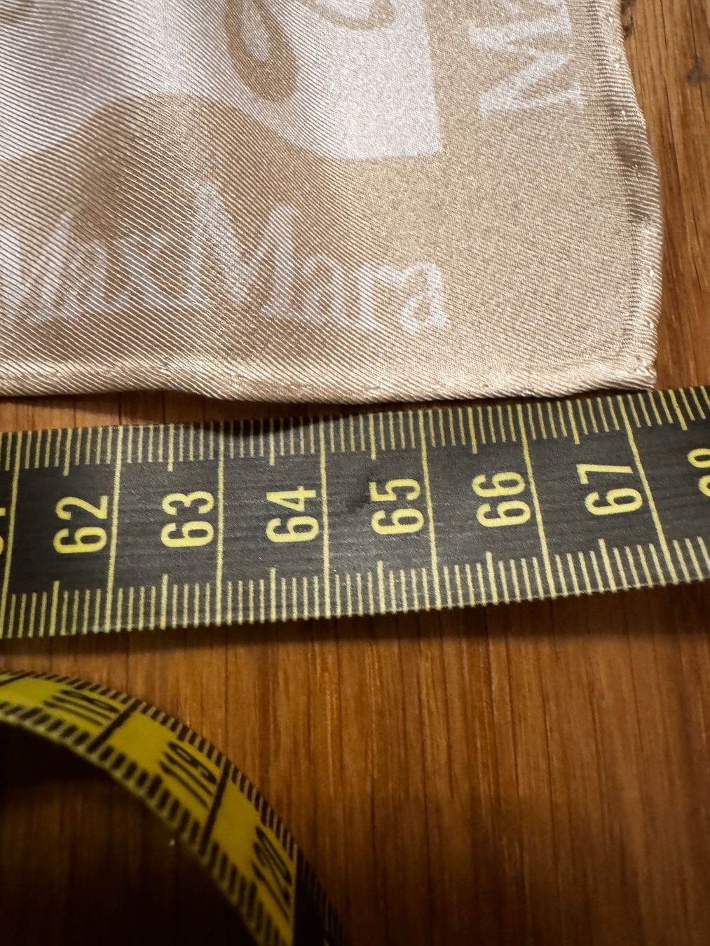 Max Mara Foulard & Sciarpe: MAX MARA Seidentuch Schal Monogramm Geschenk Seide – Usato da Faulensee venduto da Liebes_Kind_2019 4