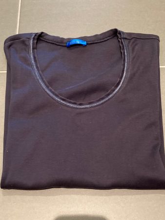 Schönes T-Shirt dunkelblau Rundhals - Grösse 44 !