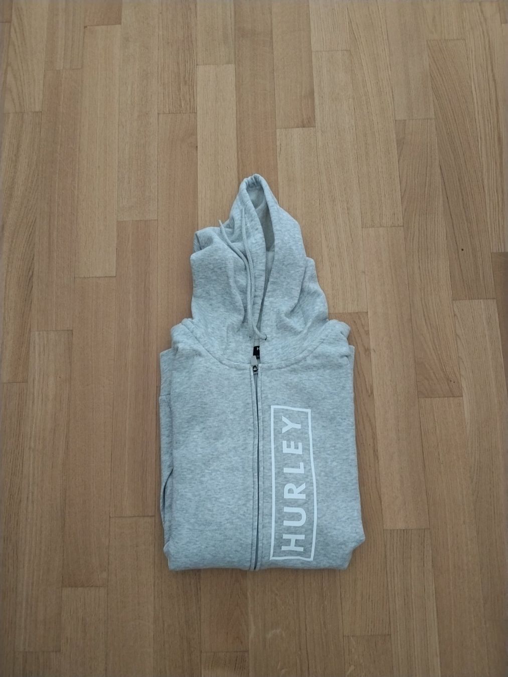Pullover & Sweatshirts: Hurley Kapuzenpulli M – Neu (gemäss Beschreibung) aus Horw von Cs2006