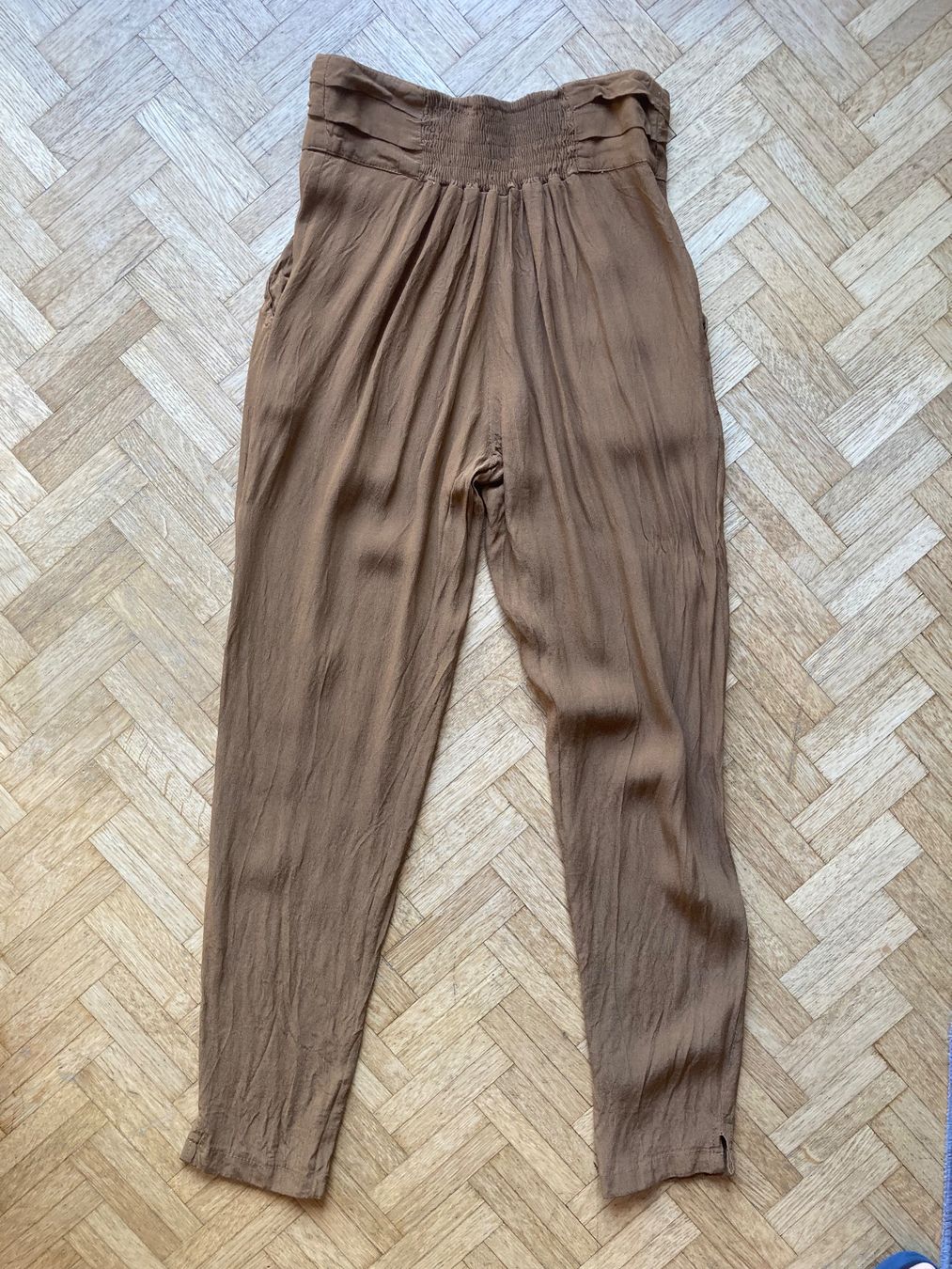 Hosen: Leichte Designer- Sommerhose – Gebraucht aus Kestenholz von zweite_chance 1