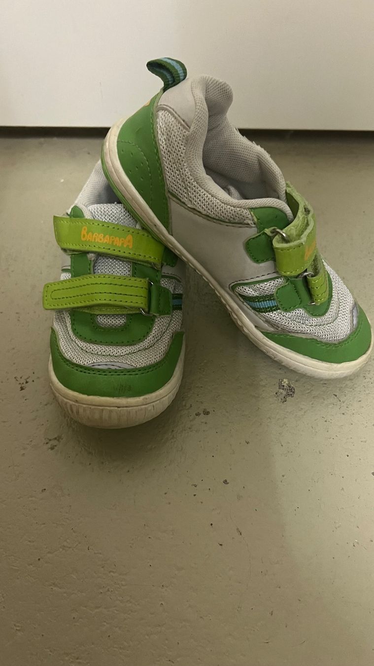 Schuhe für Jungen: Kinder Schuhe Barbapapa – Gebraucht aus Frauenfeld von anaul_2000 2