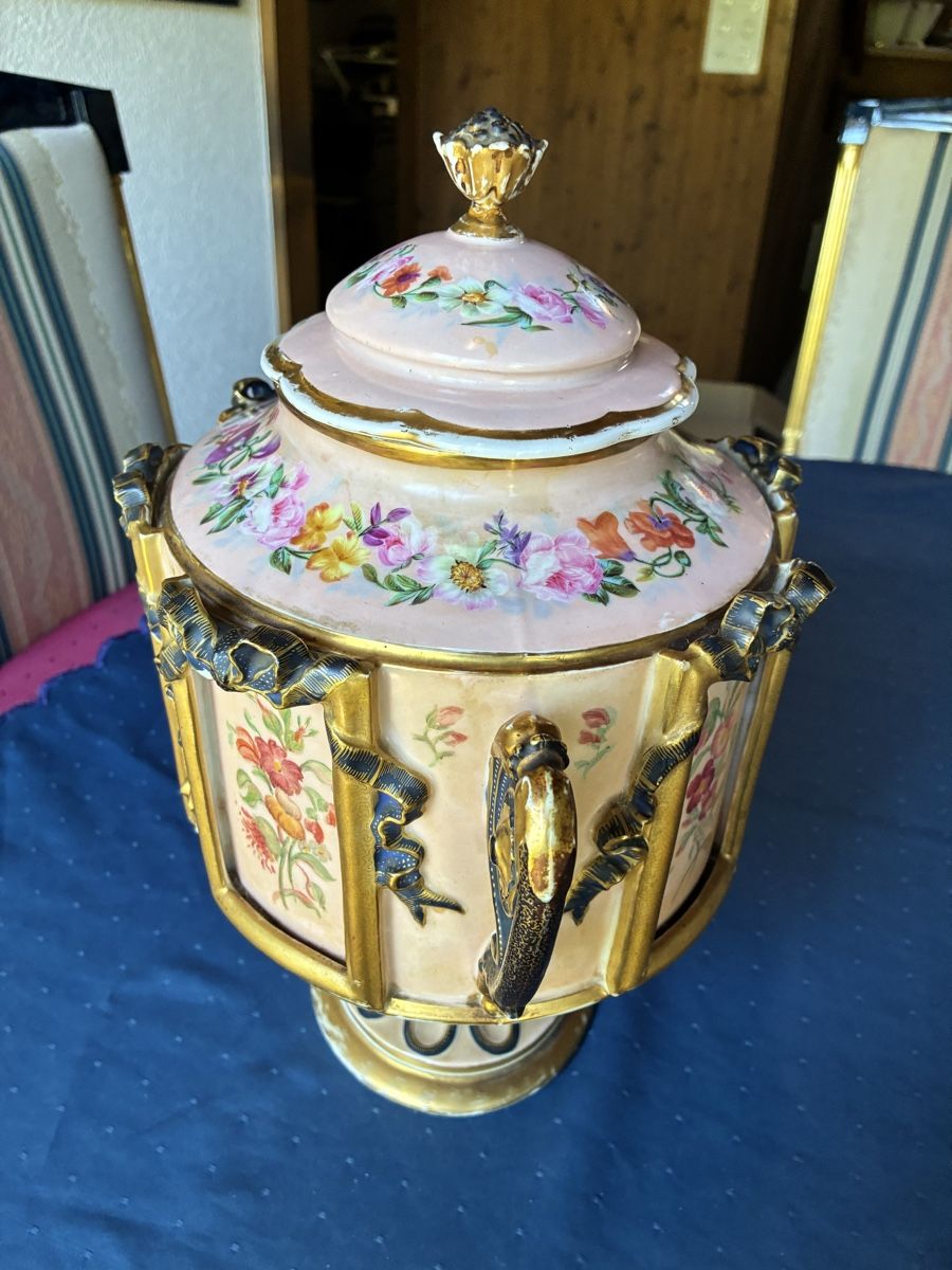 Vasi & Recipienti: Prunkvolle Deckelvase 19. JH – Usato da Dornach venduto da Rosengarten 1