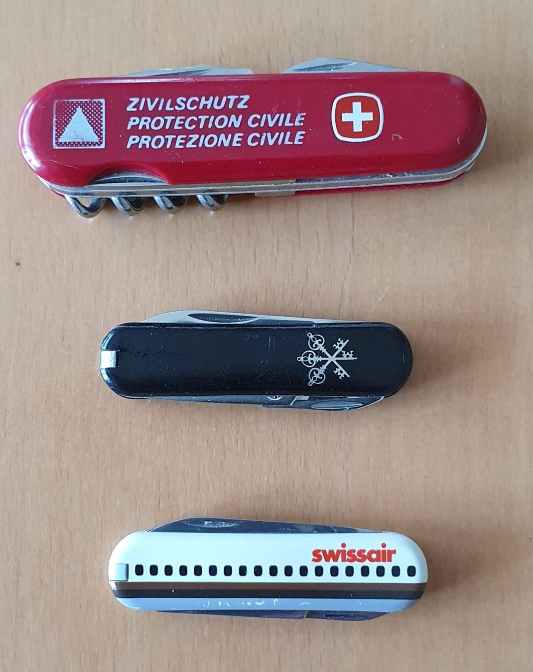 Victorinox Coltelli tascabile: 3 verschiedene Sackmesser – Usato da Kreuzlingen venduto da Rschweiz1