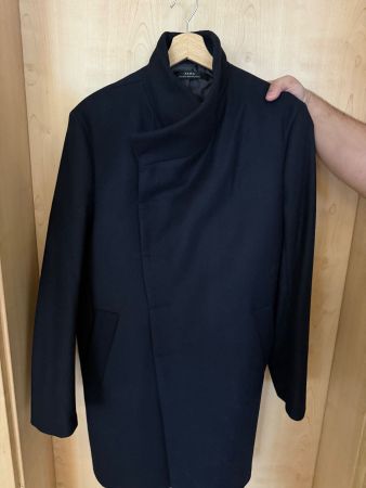 Manteau homme Zara noir coupe droite bon etat general