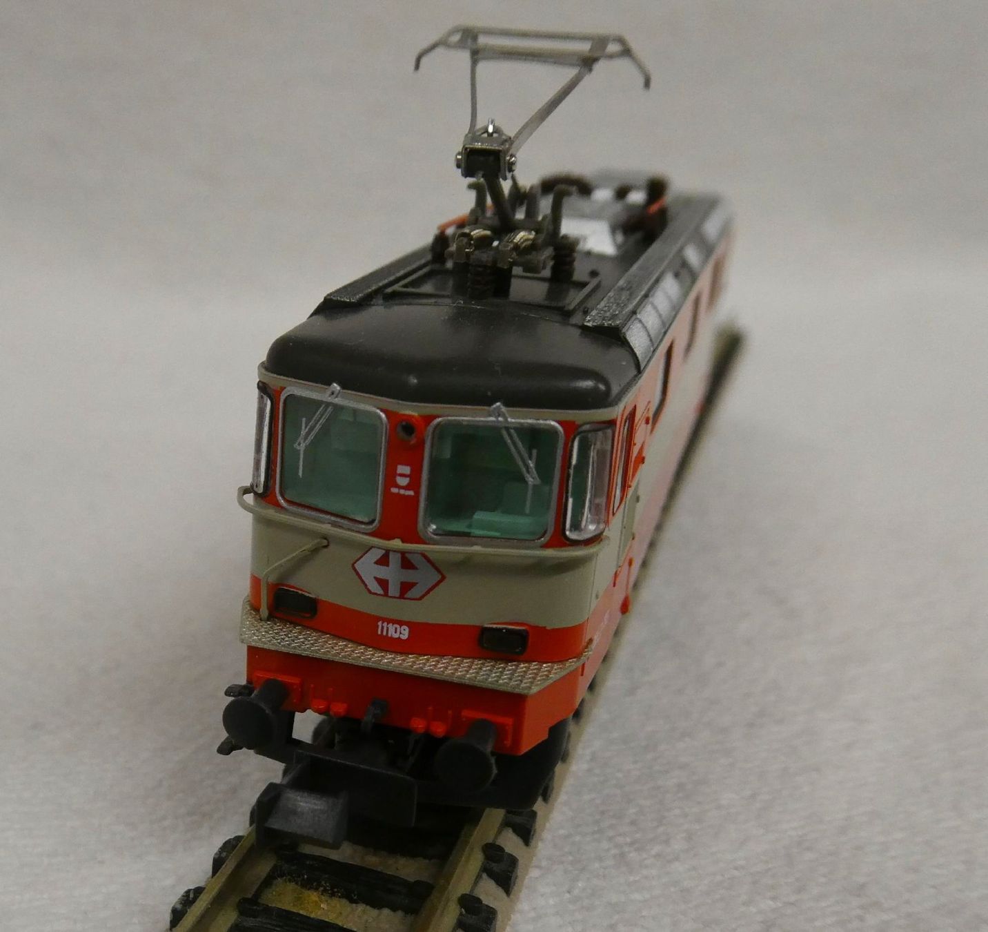 Hobbytrain Trains électriques: Re 4/4  Lok Analog – Neuf (Voir description) à Rupperswil par Ropi03 2