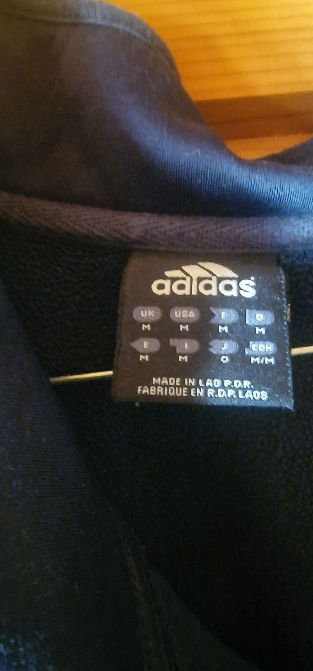 Adidas Maglioni & Felpe: Stylischer Adidas Pulli Grösse M(eher L) – Usato da Trin venduto da gumalcan 3