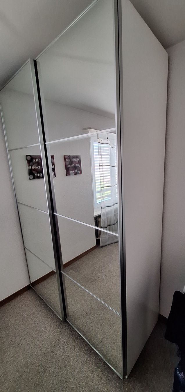 Ikea Armadi: Kleiderschrank IKEA 150x137x60 cm – Usato da Liestal venduto da Blubb0815