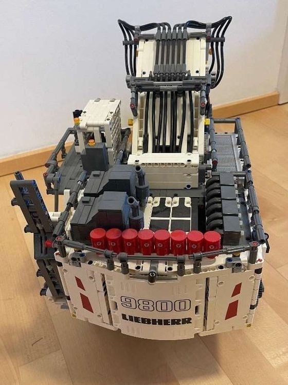 Lego Kit di costruzioni: Lego 42100 Liebherr Bagger R9800 – Usato da Selkingen venduto da Mazurit 3