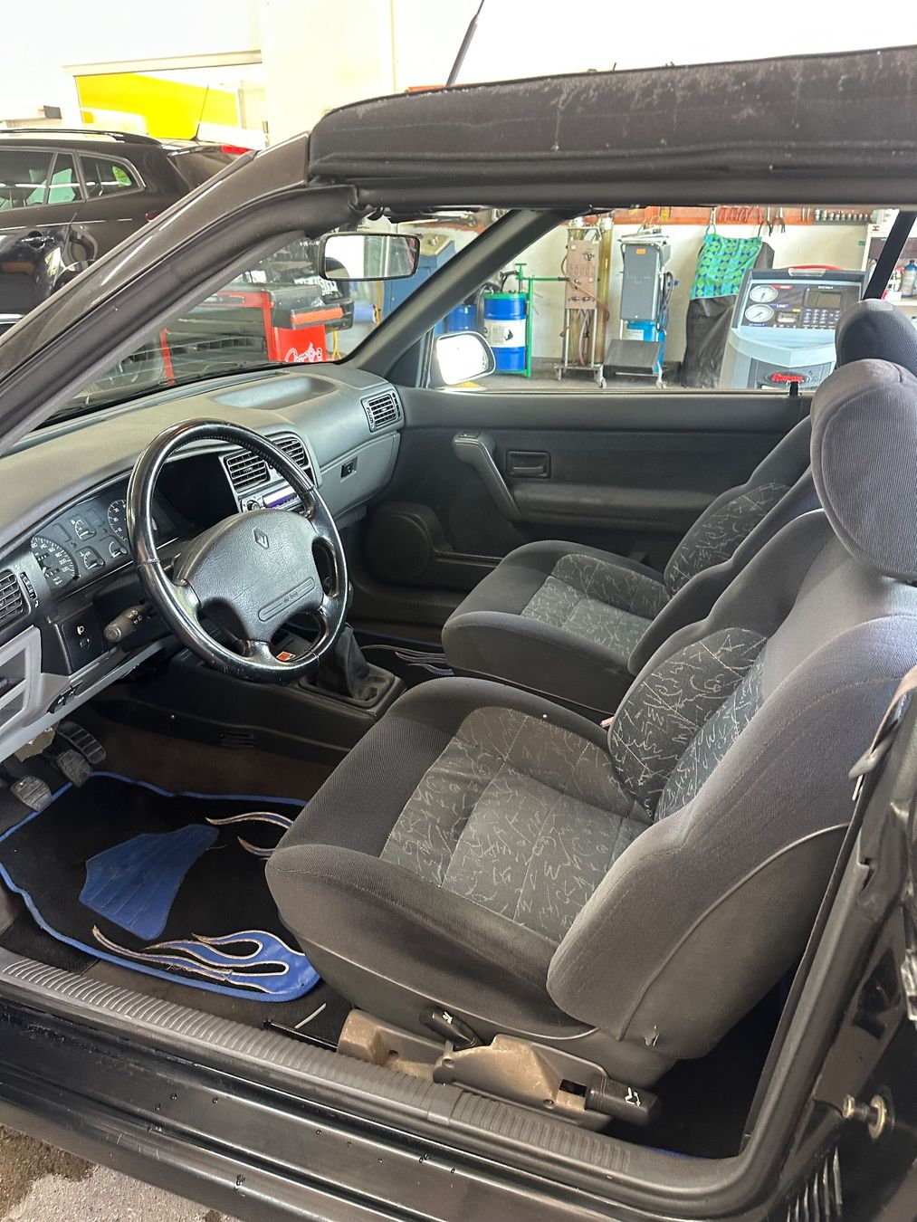 Renault Automobili: Renault R19 Cabrio – Usato da Bözen venduto da waechter4 5
