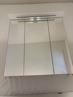 Spiegelschrank mit Beleuchtung weiss - guter Zustand