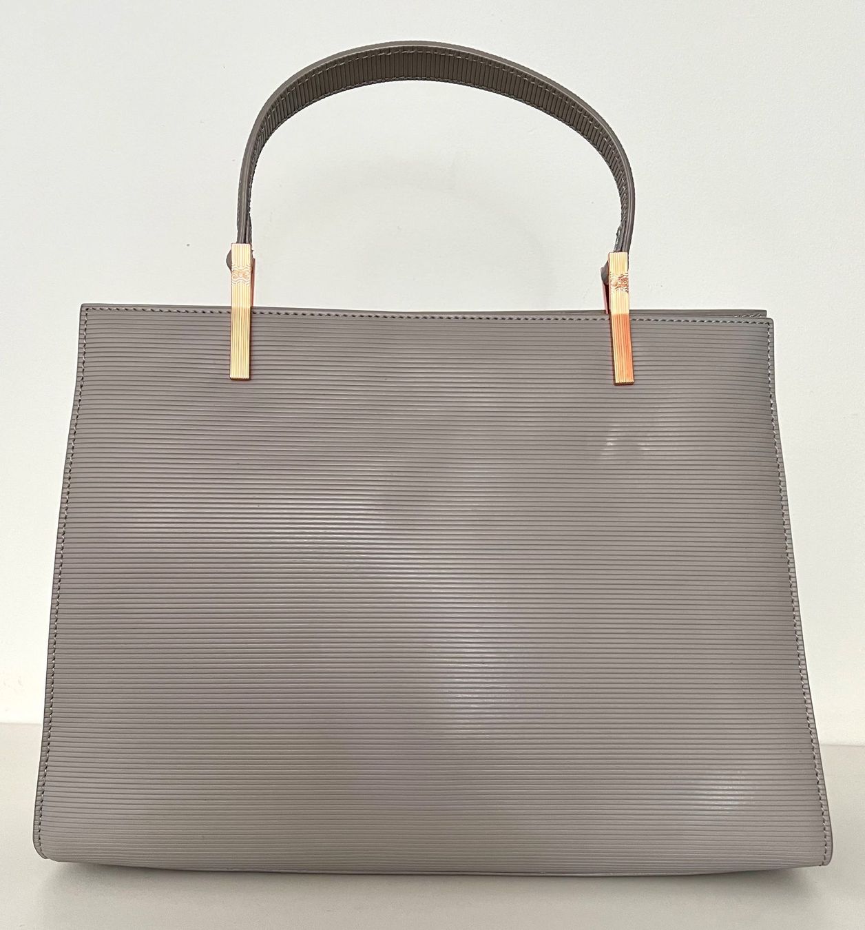 Ted Baker Borse da donna: Ted Baker Handtasche (grau) - Vintage Style – Usato da Eichberg venduto da Lolapop18 1