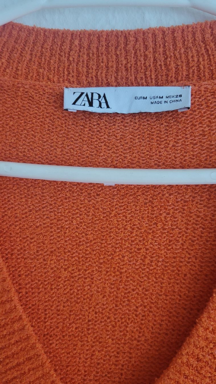 Vestiti: Langes orangefarbenes Pullover-Kleid, ungetragen. – Nuovo (secondo la descrizione) da Schöfflisdorf venduto da CrRG21 1
