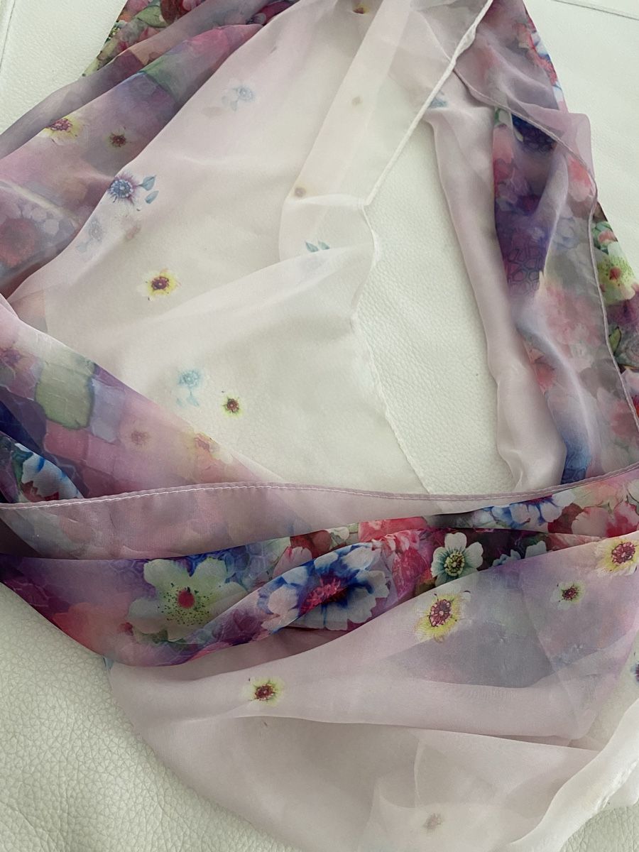 Foulards, Tücher & Schals: Loop aus 40% Seide 🌸 – Gebraucht aus Opfikon von Luis144 1
