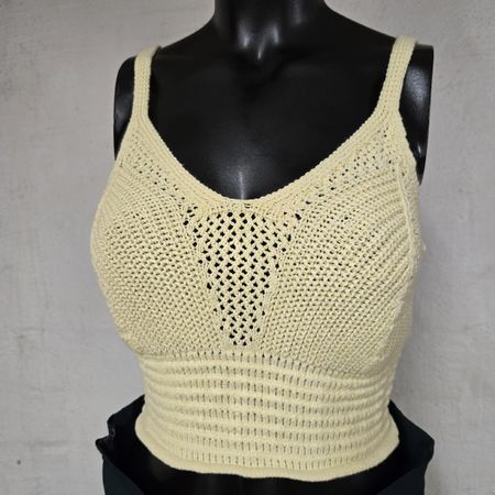 Gehäkeltes Sommer Top in Gelb, Grösse M , neu