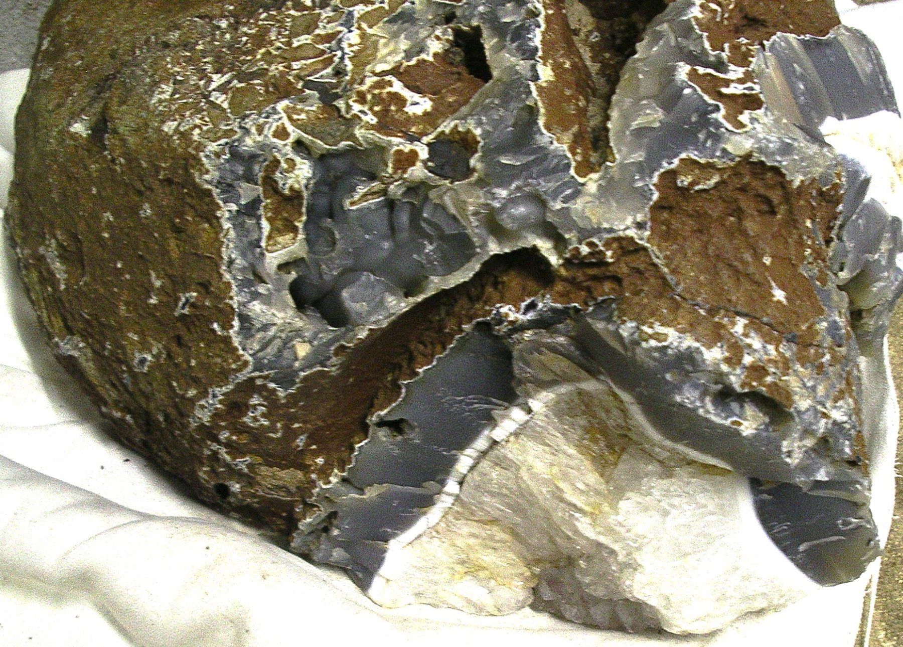 Minerali & Pietre curative: KristallGrotte, Mineralie – Usato da Oberhofen am Thunersee venduto da luuping99 3