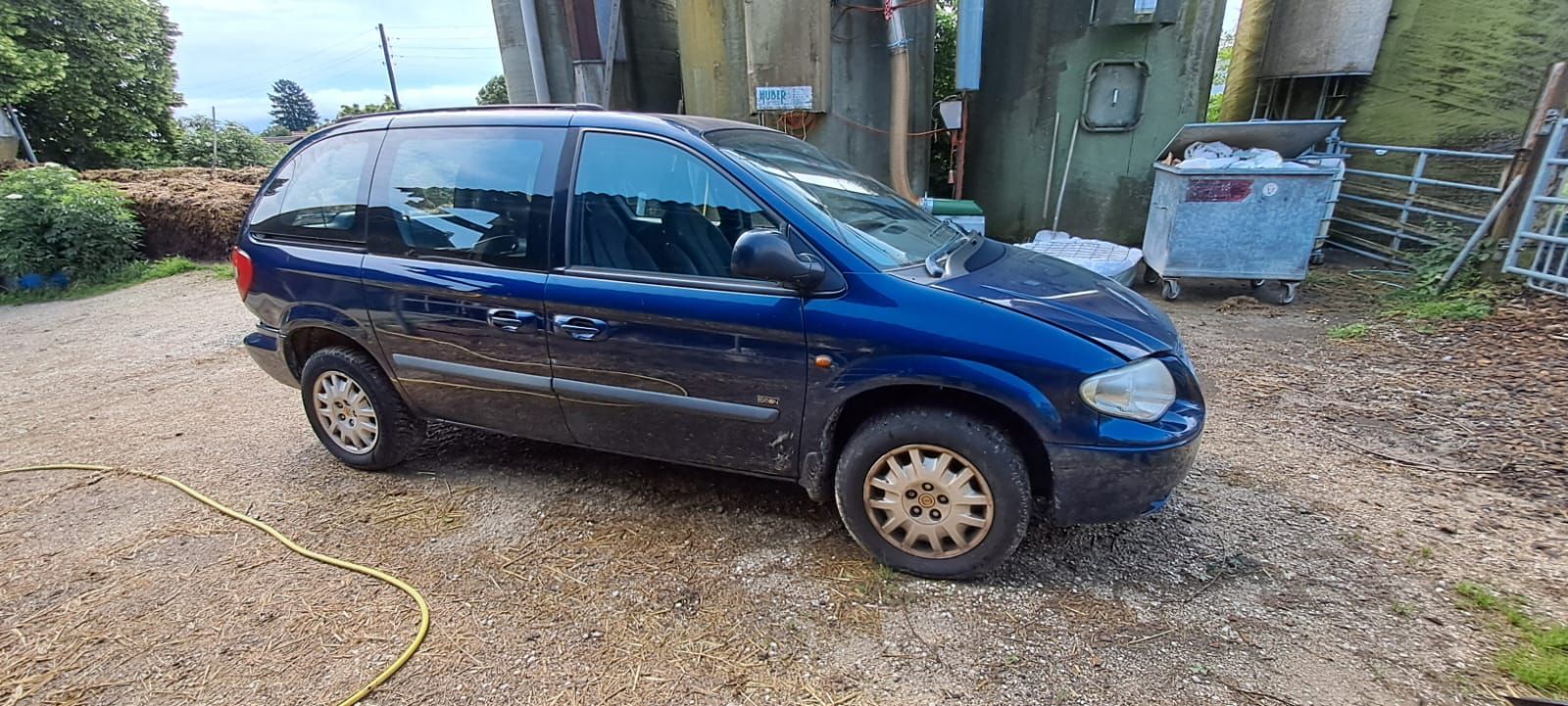 Chrysler Autos: Chrysler Voyager 2.8D SE – Defekt aus Grenchen von Blumentasse 2