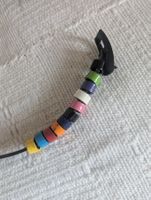 Bracelet en faux cuir à passants colorés, à enrouler