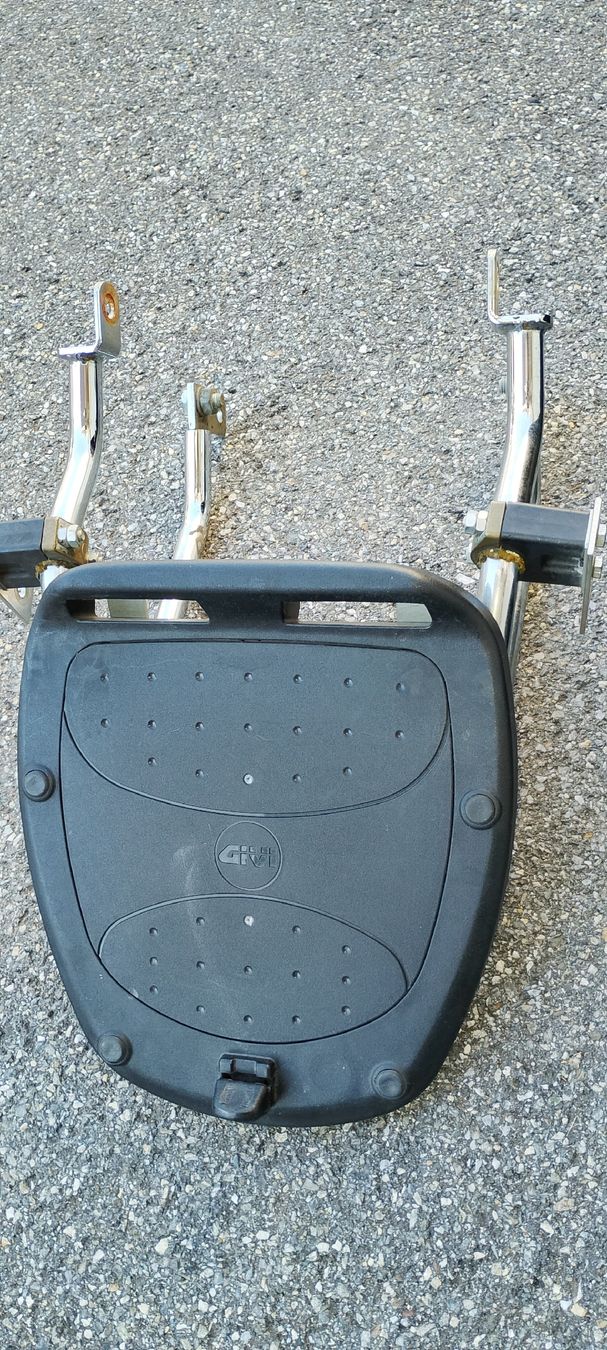 Givi Topcases: motorräder Box  – D'occasion à Lenzerheide/Lai par paulop 2