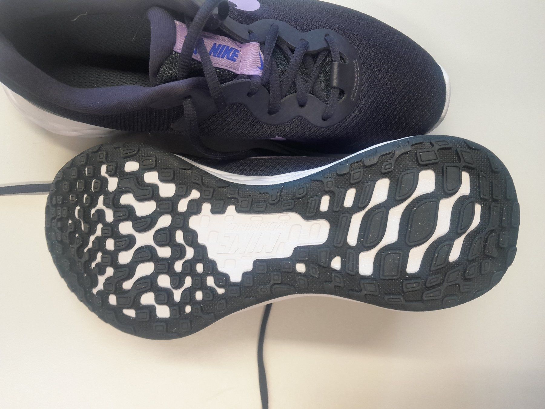 Nike Scarpe da donna: Nike Turnschuh Gr. 40 (eher 39) – Nuovo (secondo la descrizione) da Utzenstorf venduto da Schleimi007 3