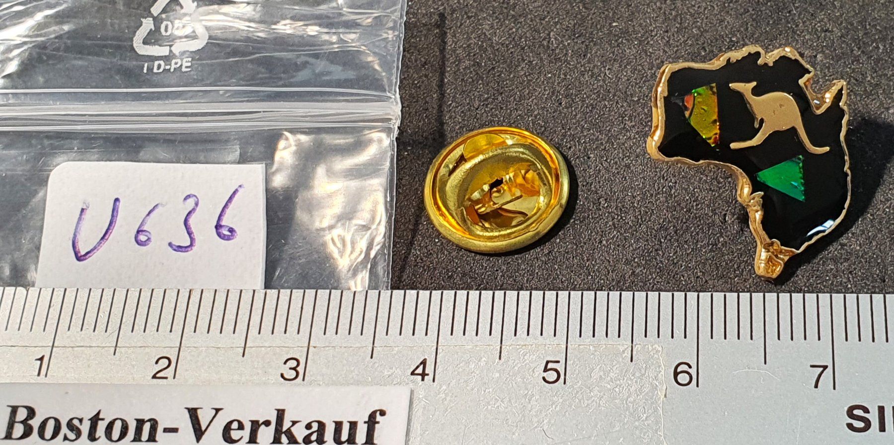 Plaketten & Abzeichen: U636 - Pin Australia Australien Känguru – Gebraucht aus Reinach BL von Boston-Verkauf 1
