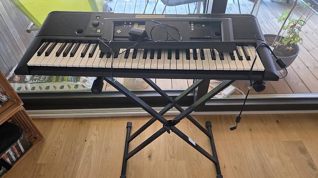 Strumenti musicali: Gut erhaltenes Yamaha Keyboard – Usato da Zollikofen venduto da mar_ttt5 2