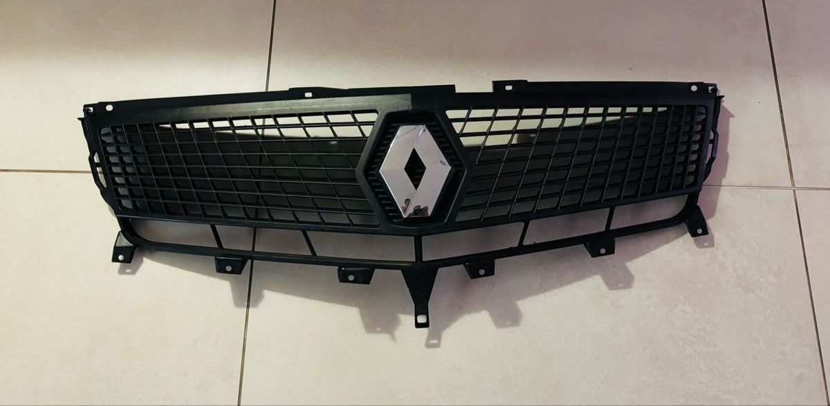 Renault Toutes les pièces auto: Kühlergrill Renault Mascott – D'occasion à Oetwil an der Limmat par misssenzapensieri