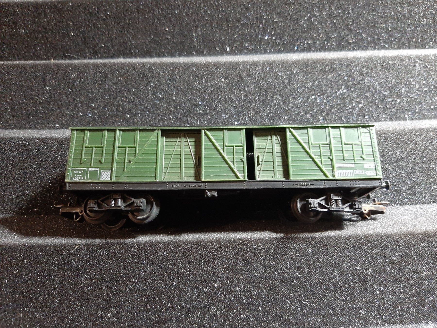 Jouef Modelleisenbahnen: JOUEF SNCF 420714 REF.8 – Gebraucht aus Avully von RIVALIS